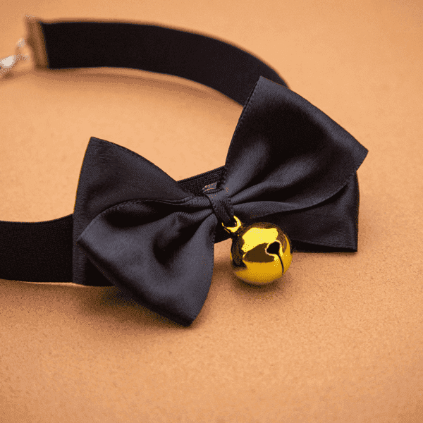 Bow Bell Collar