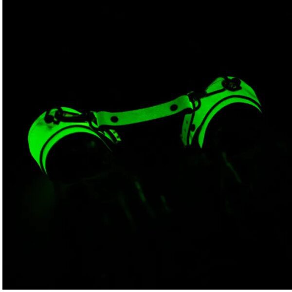 Glow Hand Cuffs Green2 Glow Hand Cuffs Green