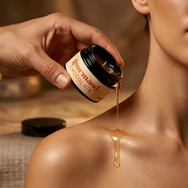 152915 Crushious Pheromone and Chocolate Oil Candle